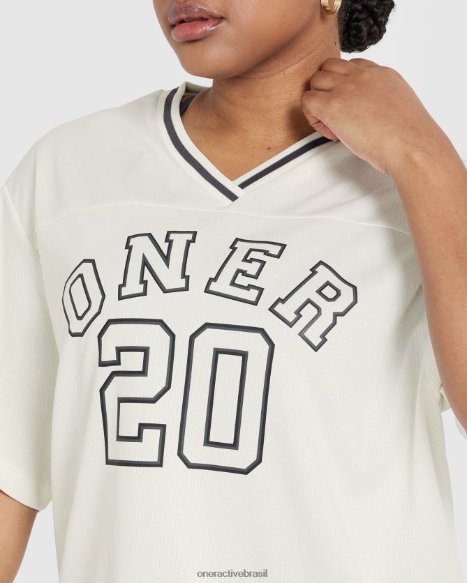 roupas br Oner Active camiseta universitária de manga curta com decote em V off white 8488X2487